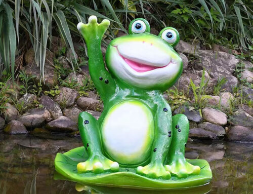 Outdoor Frog Decor
