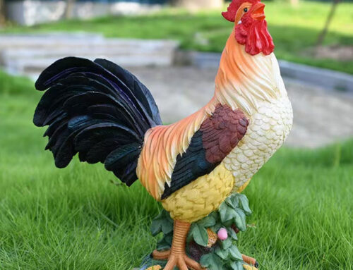 Outdoor Chicken Statue