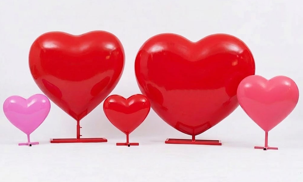 Large Heart Sculptures for Outdoor Wedding Venue Decor