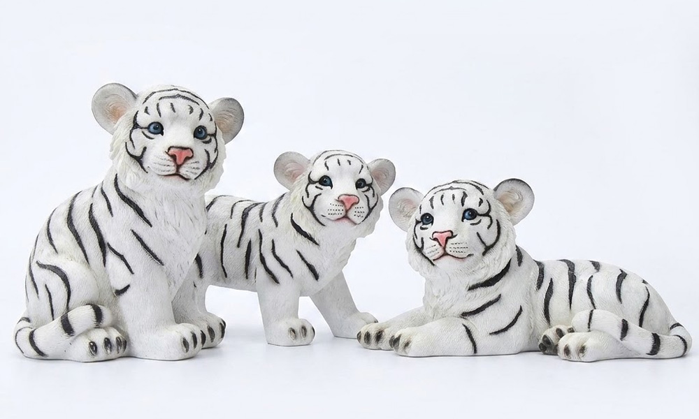 Realistic White Tiger Cub Garden Statues Zoo & Park Decor