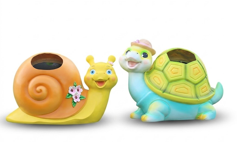 Animal-Shaped Outdoor Trash Cans for Schools and Playgrounds