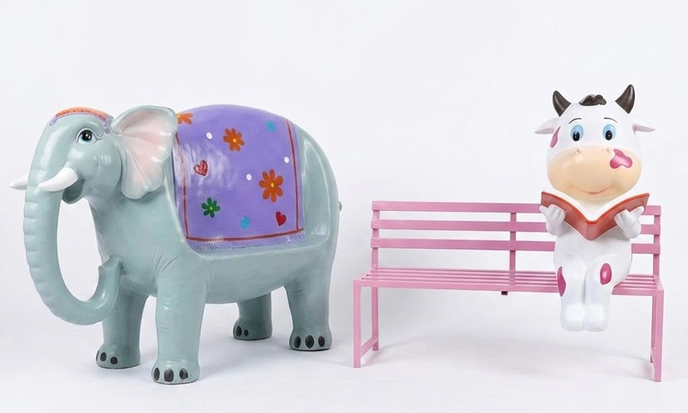 Creative Kindergarten Playground Animal Benches and Photo Props