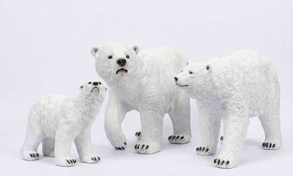 Life-Size Polar Bear Garden Sculpture Outdoor Animal Statue
