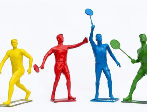 Custom Outdoor Sports Sculptures Resin Badminton Figures